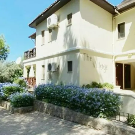 The Villages, C3 , Havuz, Barbeku, Balkon Teras Apartmán *