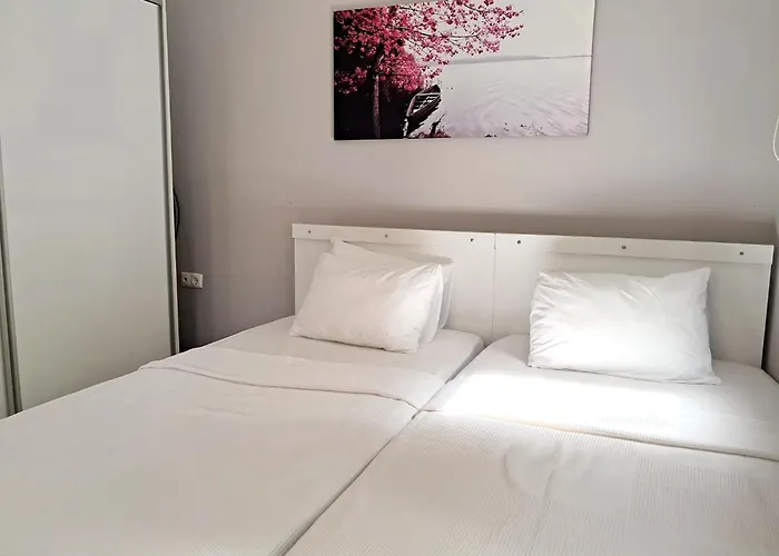 Apartament The Villages, C3 , Havuz, Barbeku, Balkon Teras