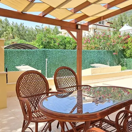 Apartmán The Villages, C3 , Havuz, Barbeku, Balkon Teras