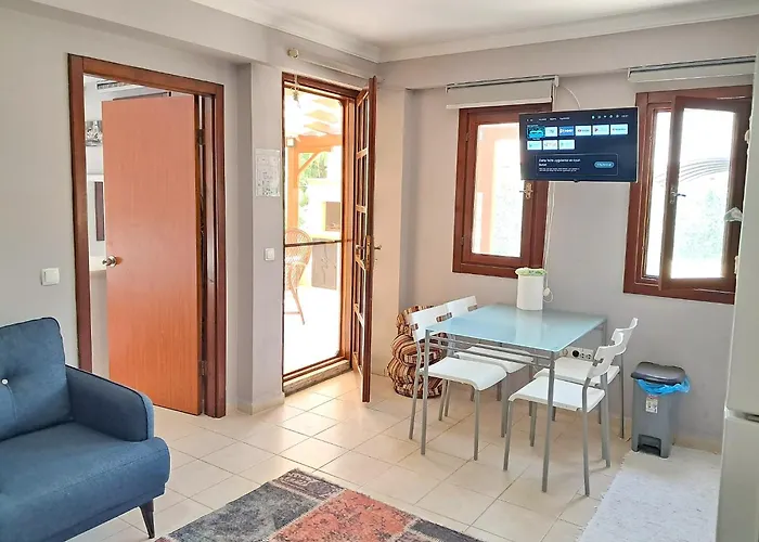 The Villages, C3 , Havuz, Barbeku, Balkon Teras Apartment